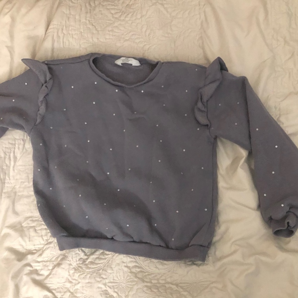 (H&M) Gray Sweatshirt with Ruffle Sleeves